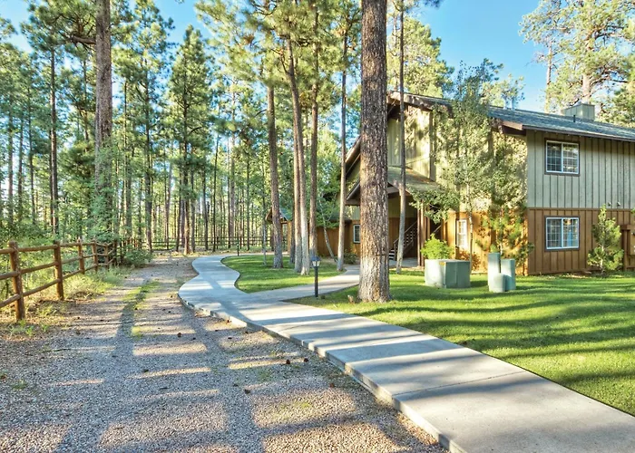 Pinetop Resort Studio Apartment *